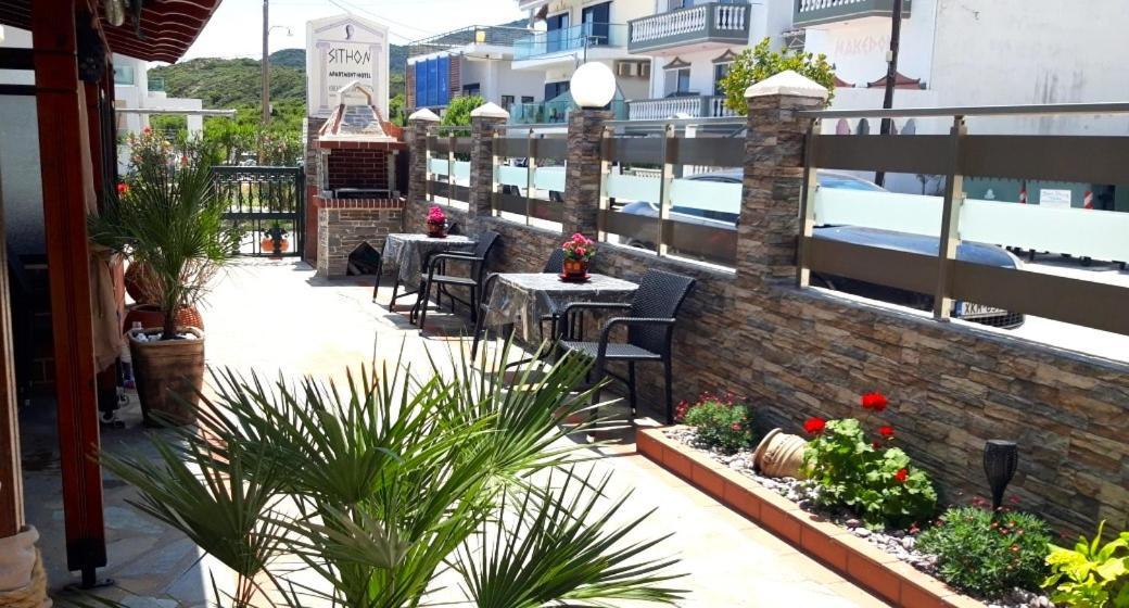 Apartmenthotel Sithon サルティ エクステリア 写真